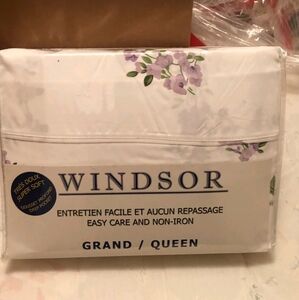 😊 😊 50% OFF Queen sheet Set NWT